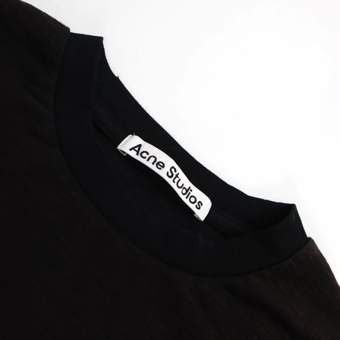 【 】 Acne T 2,000 ， 32S Breathable ， ， 。 。 Size:S-M-L